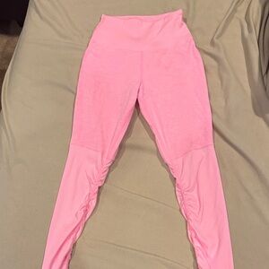 ALO Women’s Pink Leggings ~ with a scrunchie leg on the bottom half!